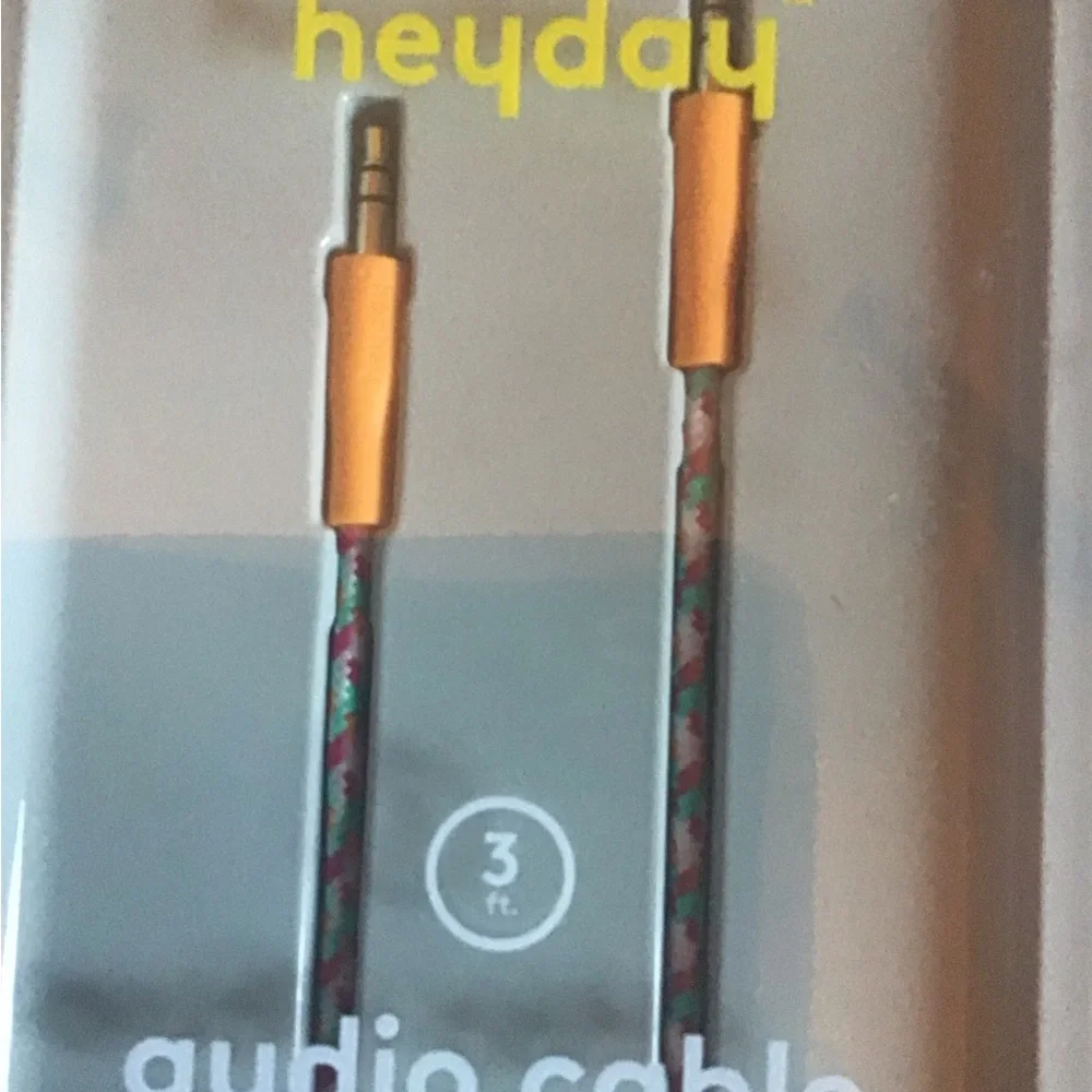🌟🌟🌟Heyday 3 ft orange audio round cable NEW